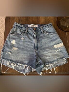 Hollister jean shorts